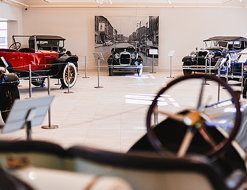 Car and Carriage Museum Guided Tour | 1 p.m.